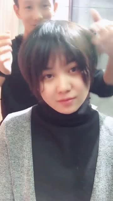 剪短发视频,跟随视频轻松打造时尚短发