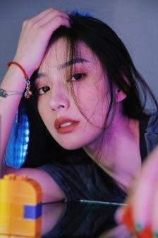 国产女主播露脸在线视频,揭秘网络红人的魅力与争议